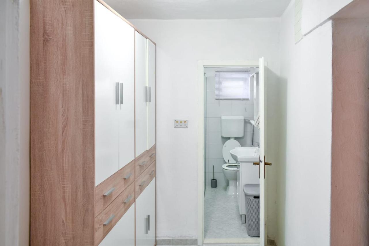 Apartman Karmen Apartment Kastela